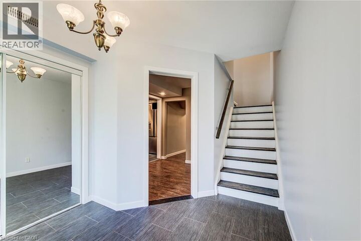 Property Photo: 114 Dalegrove Drive ON N2M 2G5
