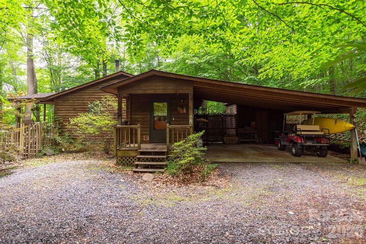 Property Photo:  23 Hunting Lodge Drive  NC 28711 