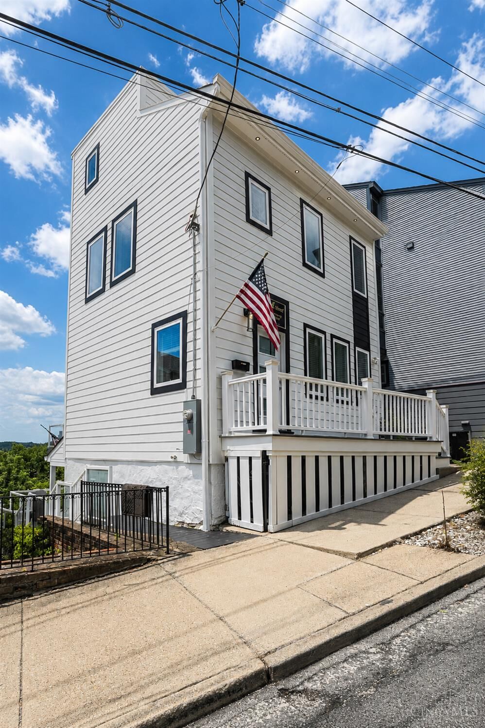 Property Photo:  1003 Hill Street  OH 45202 