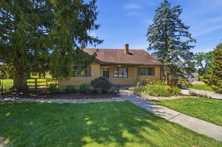 Property Photo:  4605 Boomer Road  OH 45247 
