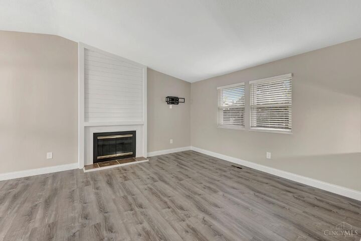 Property Photo:  5562 Greenwillow Circle  OH 45069 