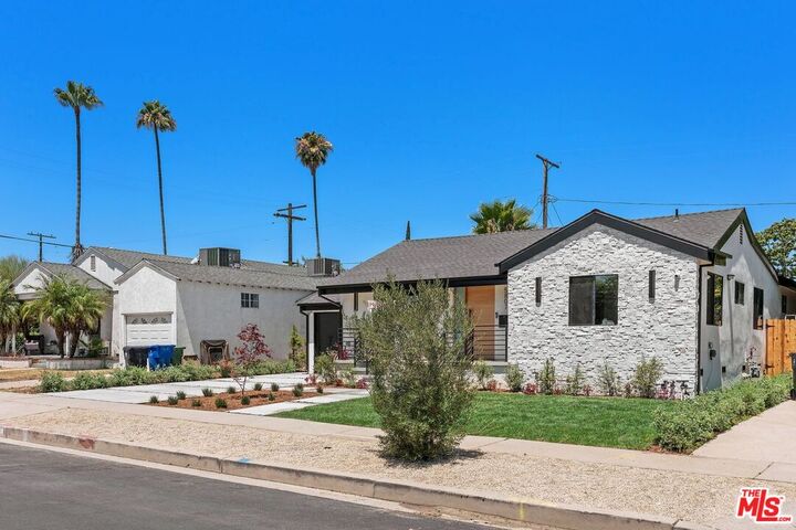 Property Photo:  5807 Balcom Ave  CA 91316 