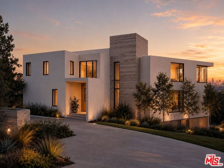 Property Photo: 1510 N Tigertail Rd CA 90049
