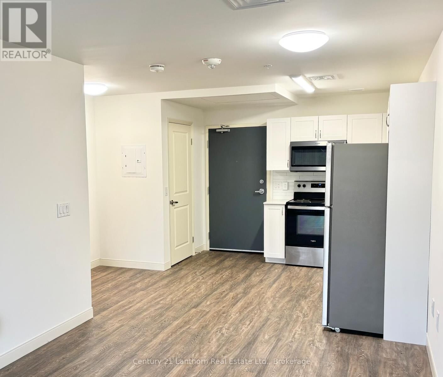 Property Photo:  135 Station Street 419  ON K8N 2S9 