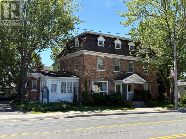 Property Photo:  228 Second Street West  ON K6H 1G7 