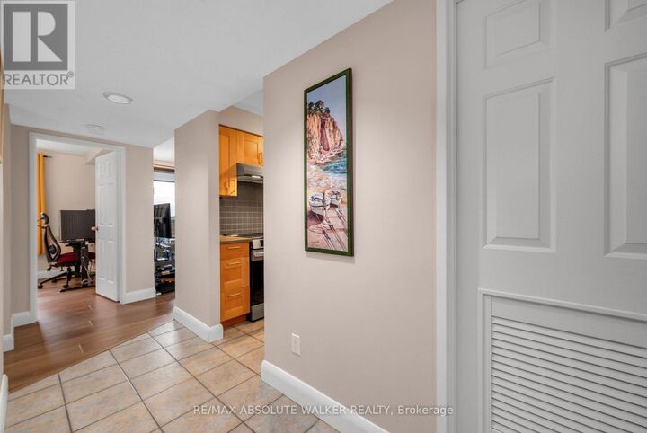 Property Photo:  470 Laurier Avenue West 1007  ON K1R 7W9 