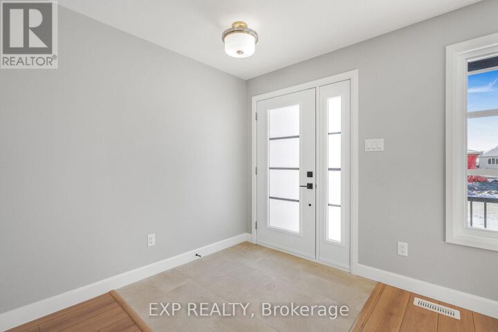 Property Photo:  990 Katia Street  ON K0A 2M0 