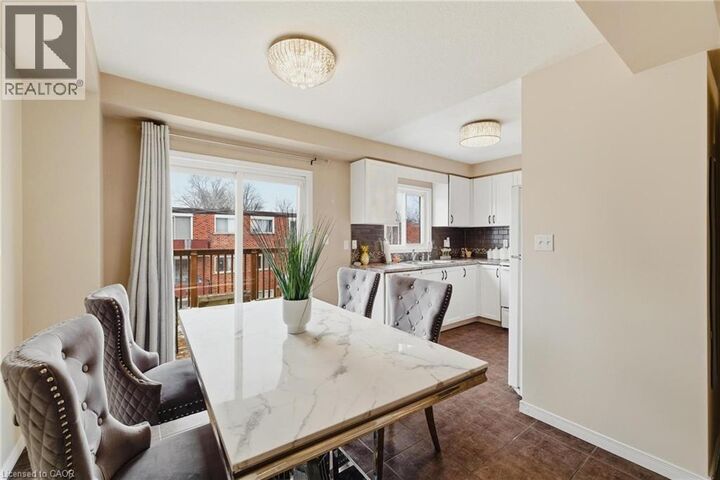 Property Photo:  750 Lawrence Street 88  ON N3H 2N1 