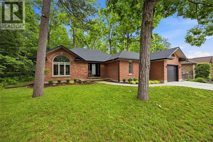 10172 Meadowlilly Crescent — photo 1