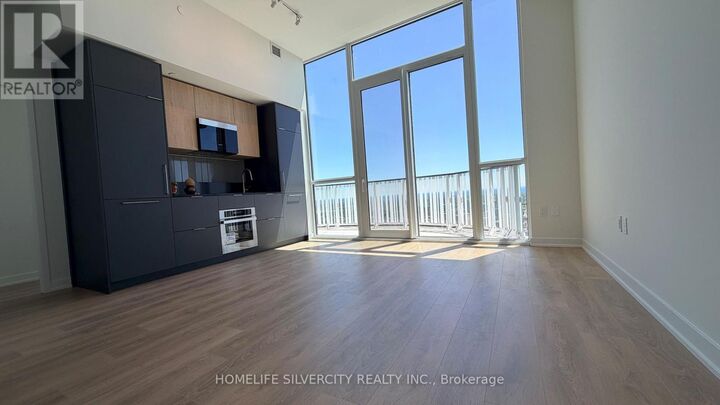 Property Photo:  1 Fairview Road 3202  ON L5A 0B4 