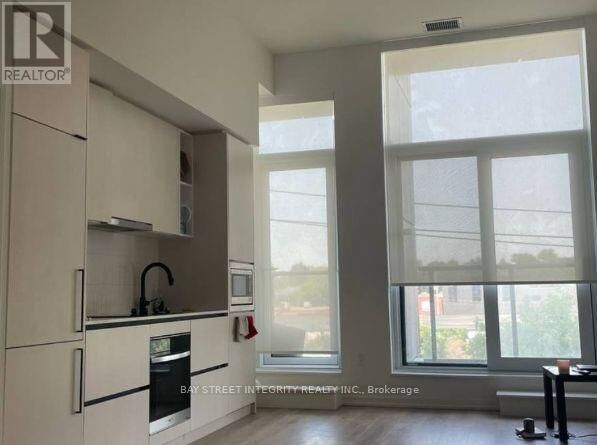 Property Photo: 1285 Dupont Street 308 ON M6H 0E3