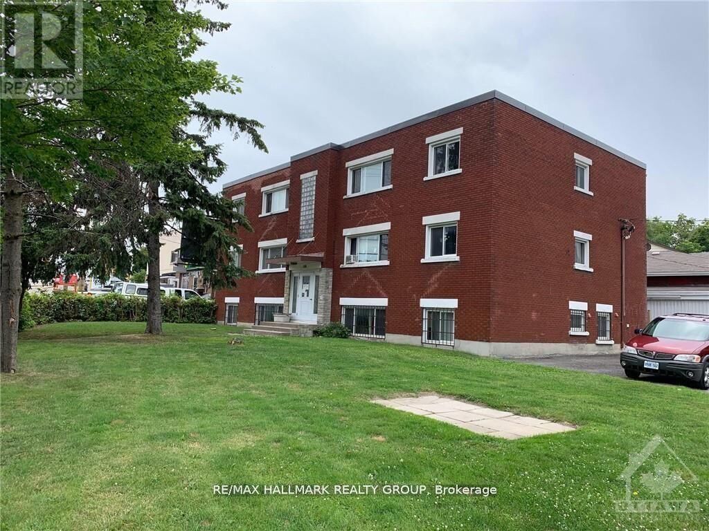 Property Photo: 1064 Merivale Road 2 ON K1Z 6A9