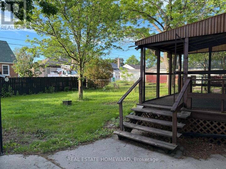 Property Photo:  668 Harold Drive  ON K9J 3Y2 