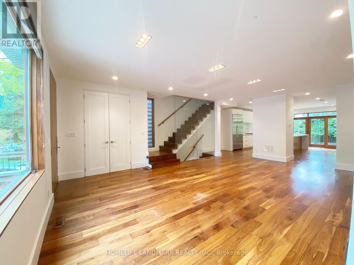 Property Photo:  32 Elmer Avenue  ON M4L 3R7 