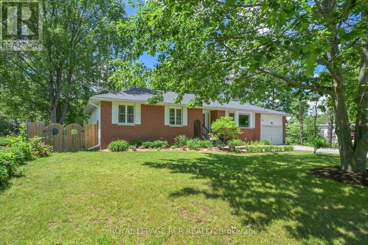 Property Photo:  14 Clarendon Street  ON L0M 1N0 