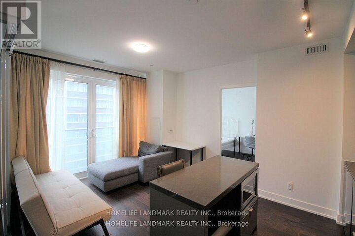 Property Photo:  7 Grenville Street 1107  ON M4Y 1A1 