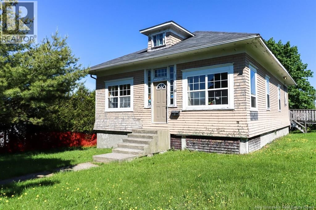 Property Photo:  61 Mount Pleasant Avenue  NB E2J 1T1 