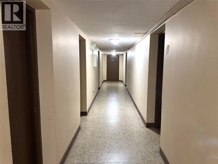 Property Photo:  2035 University Avenue West 205  ON N9B 1E1 