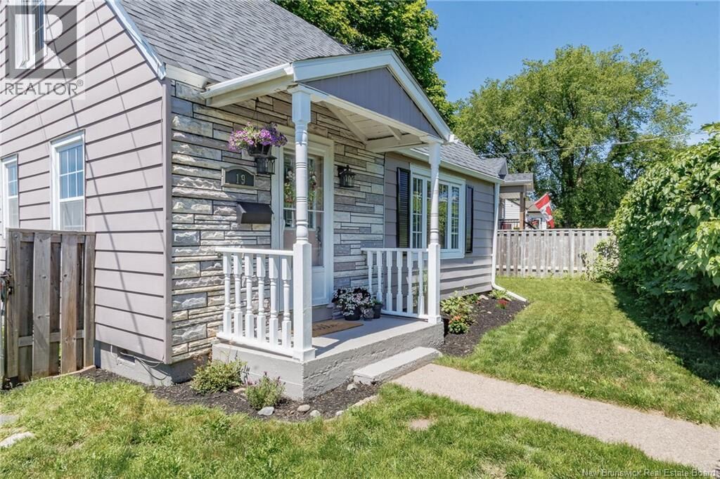 Property Photo:  19 Pugsley Avenue  NB E2K 2X1 