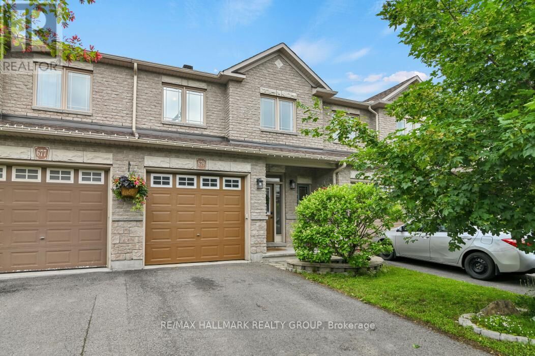 Property Photo:  679 Percifor Way  ON K1W 0E2 