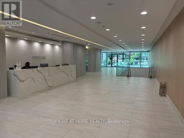 Property Photo: 28 Ted Rogers Way 2505 ON M4Y 2J4