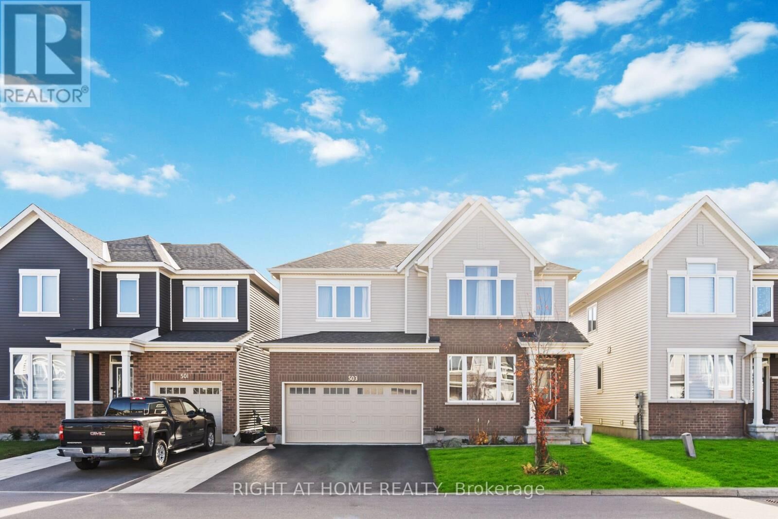 Property Photo:  503 Ponthieu Circle  ON K1W 1E6 