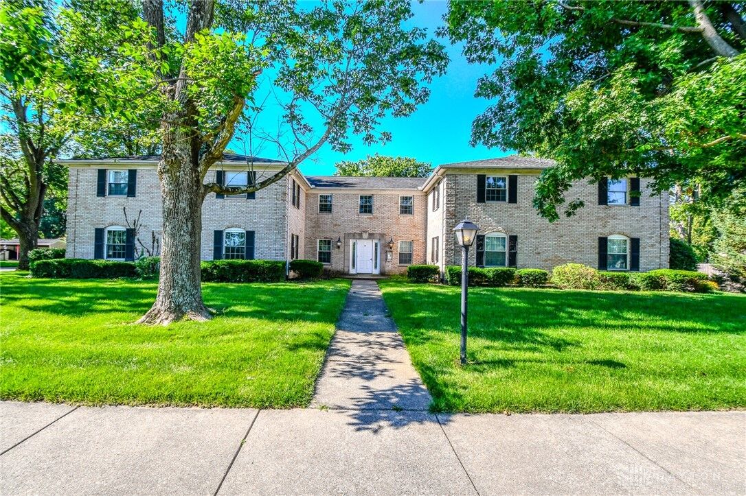 Property Photo:  290 E Alex Bell Road  OH 45459 