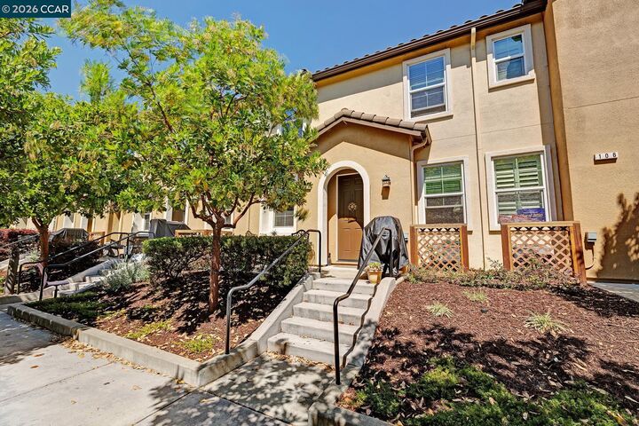 Property Photo: 108 Arcangel Way CA 94806