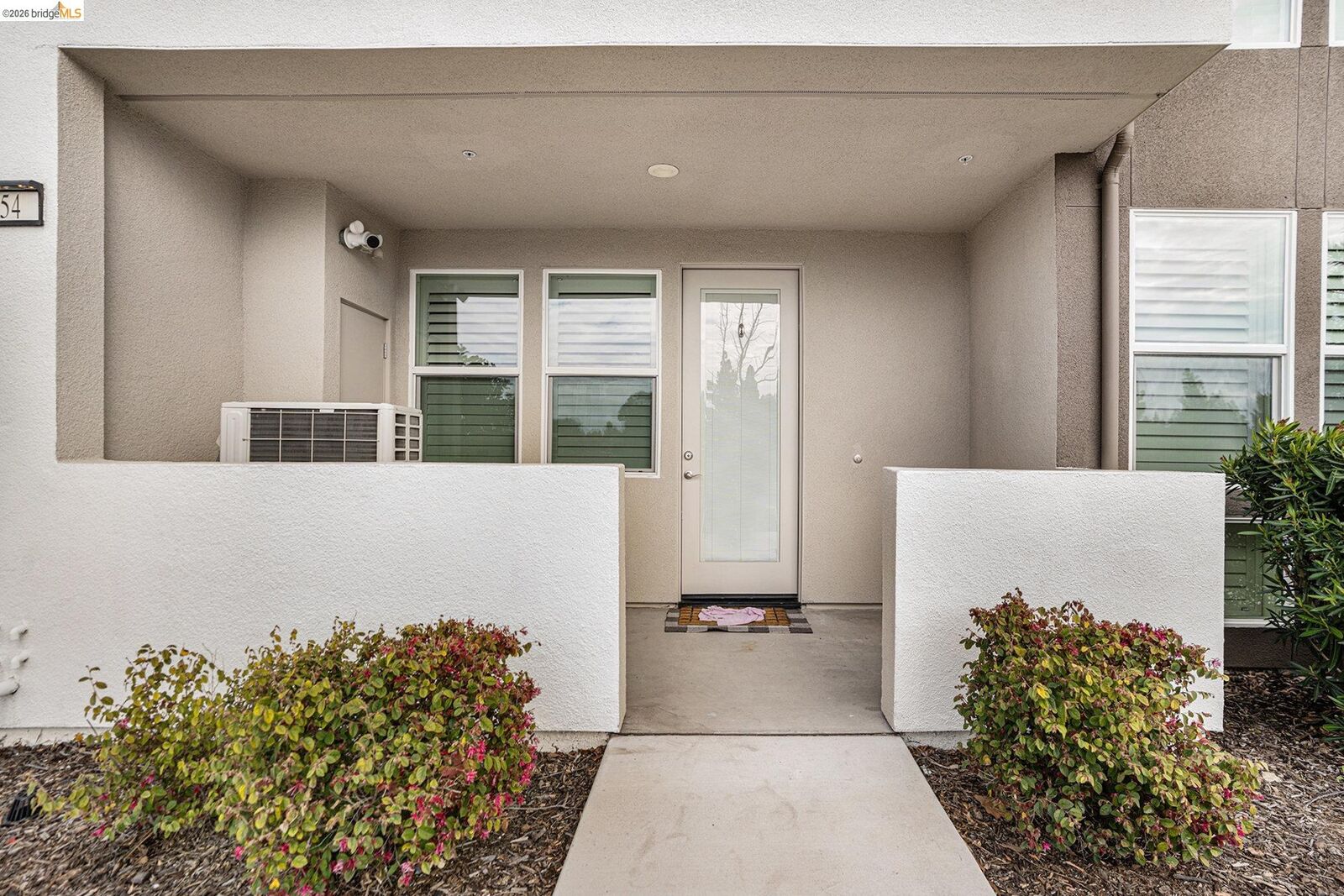Property Photo:  2600 Wildflower Station Pl 54  CA 94531 