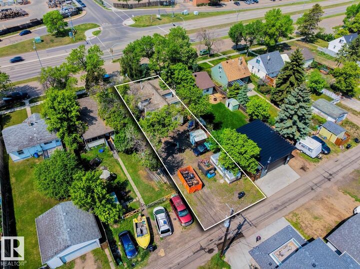 Property Photo:  12223 107 Street NW  AB T5G 2S9 