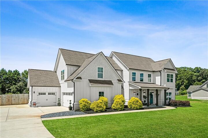 Property Photo:  1538 E Lake Road  GA 30252 