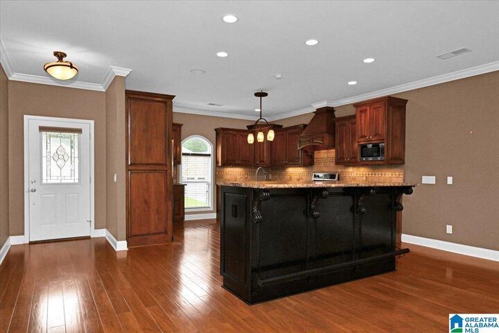 Property Photo:  2956 SE Phelan Circle  AL 35077 