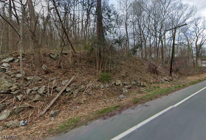Property Photo:  68 Lounsberry Hollow Rd  NJ 07461 