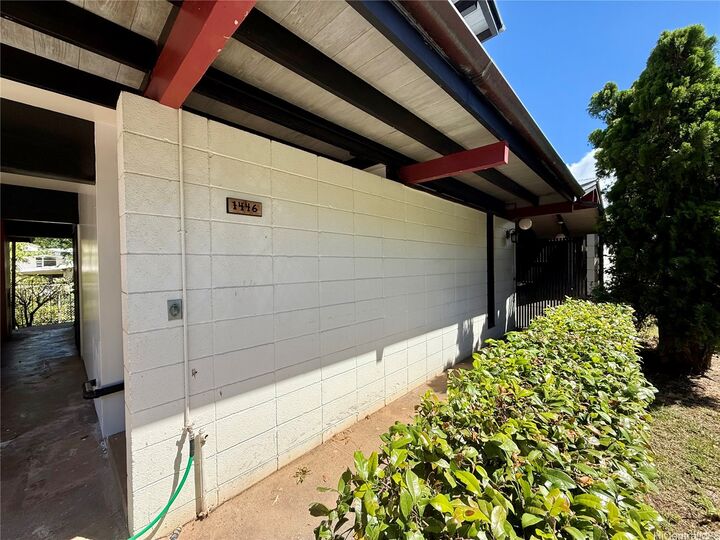 Property Photo: 1446 Mahiole Street HI 96819