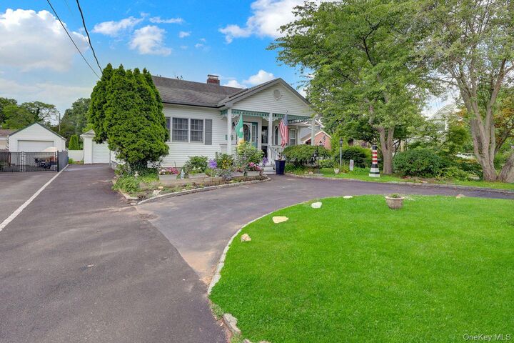 Property Photo:  64 Hamilton Street  NY 11701 