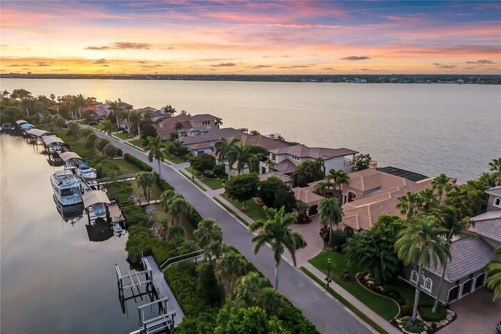 Property Photo:  3803 Hawk Island Drive  FL 34208 