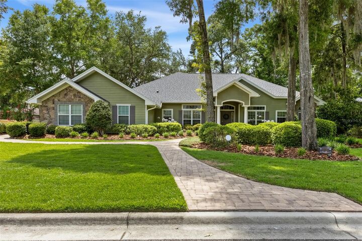 Property Photo:  3782 SW 105th Street  FL 32608 