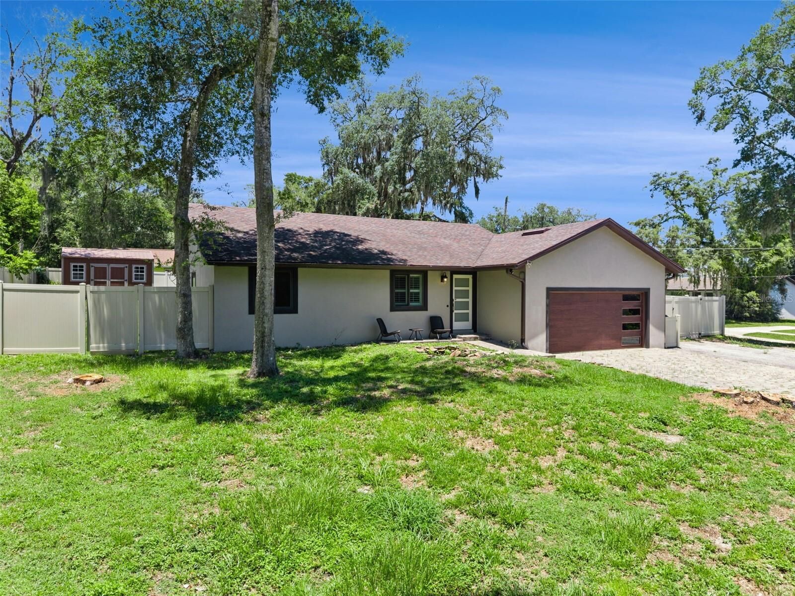 Property Photo:  523 Fern Street  FL 32765 