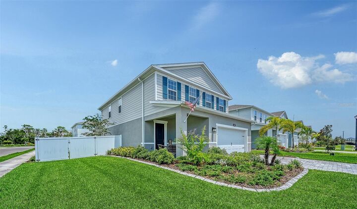 Property Photo:  4507 Arden Way  FL 34211 