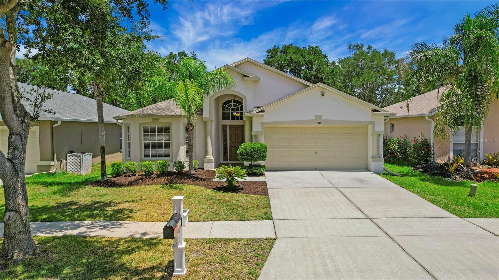 Property Photo: 31113 Stone Arch Avenue FL 33545