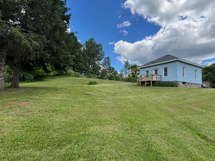 Property Photo:  124 S Menes Street  MI 49459 