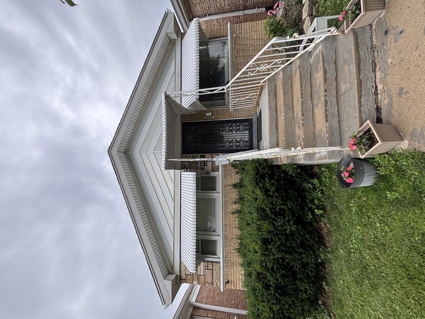 Property Photo: 3228 S 52nd Court 1 IL 60804