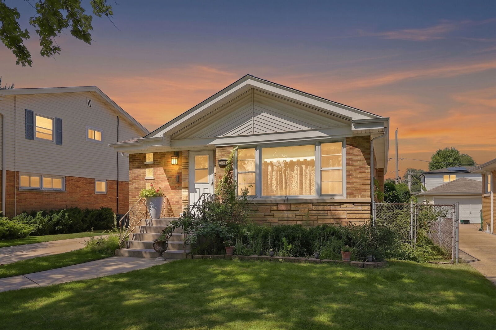 Property Photo: 10616 Essex Street IL 60154