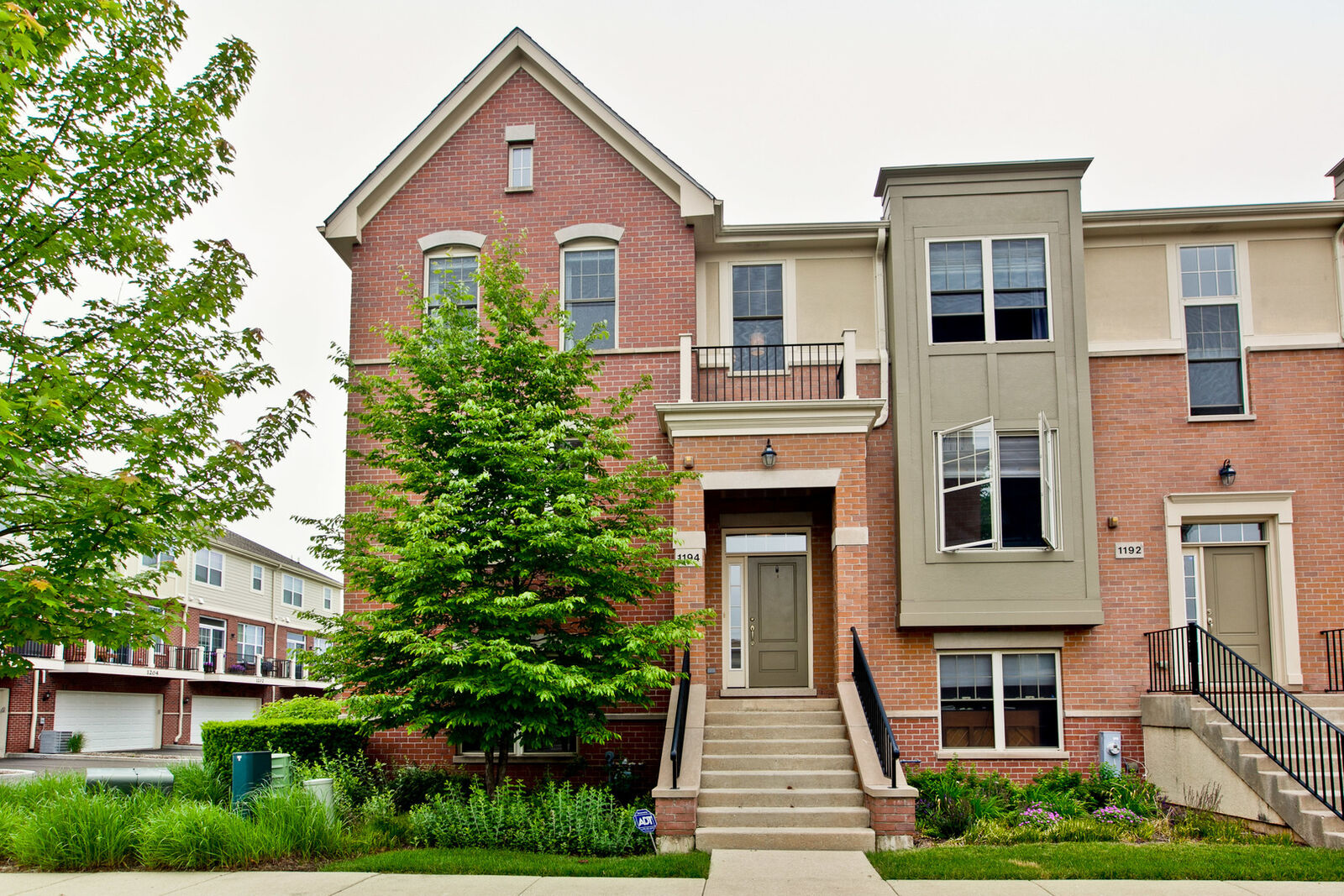 Property Photo: 1194 Danforth Court IL 60061