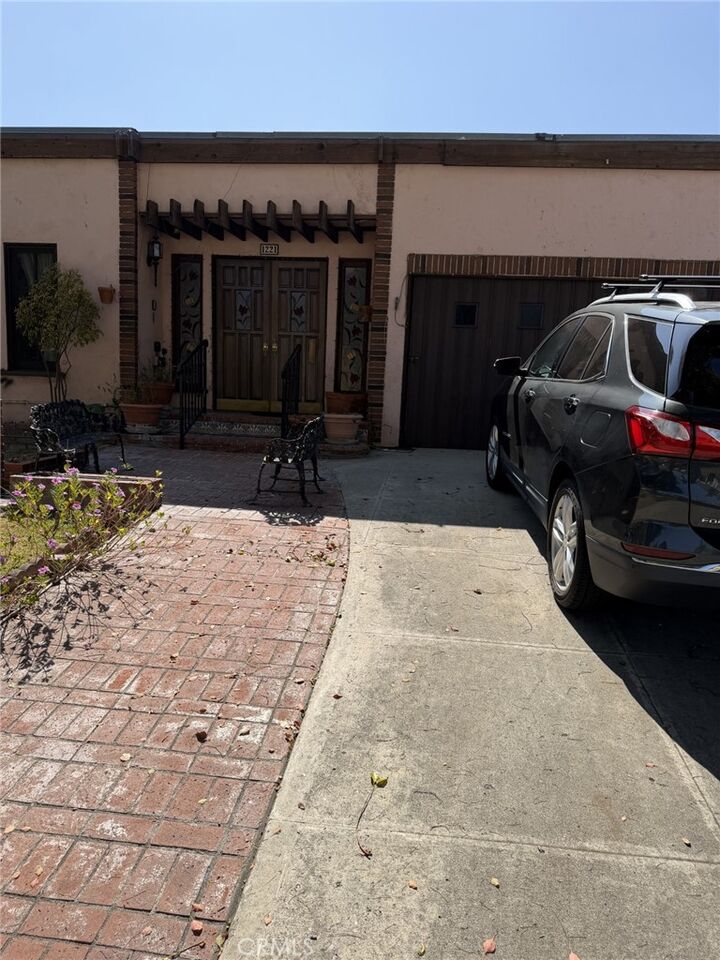 Property Photo:  1221 Idlewood  CA 91202 
