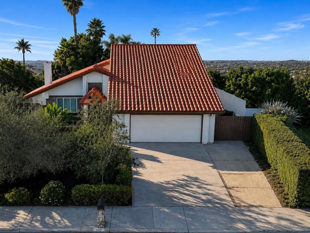 Property Photo:  6433 La Paloma St  CA 92009 