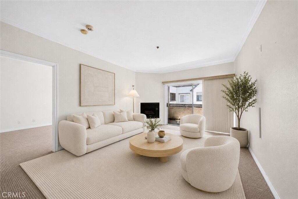 Property Photo:  300 N El Molino 316  CA 91101 