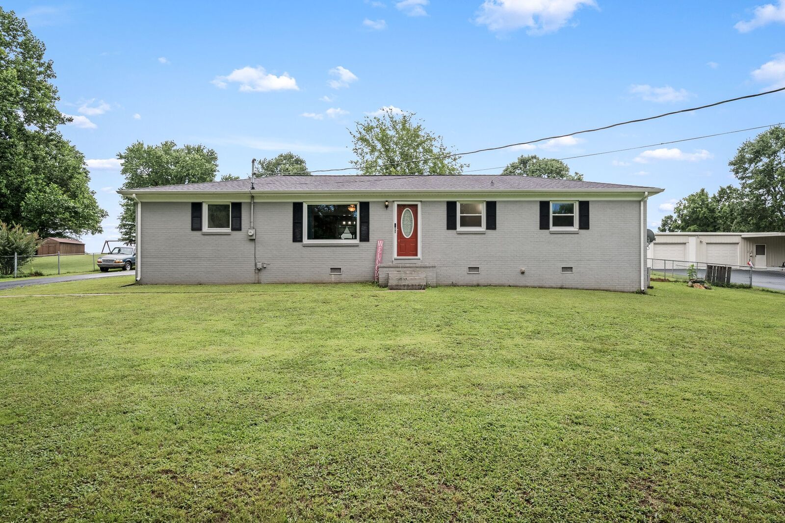 Property Photo:  822 River Ranch Rd  TN 37160 