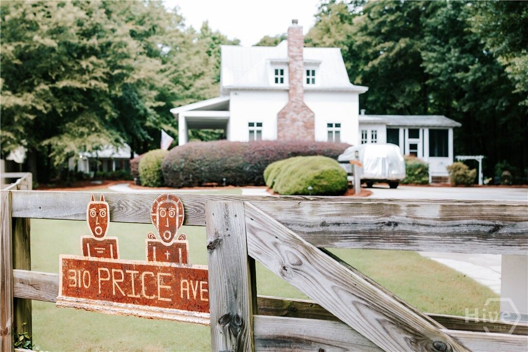 Property Photo:  310 Price Avenue  GA 30606 