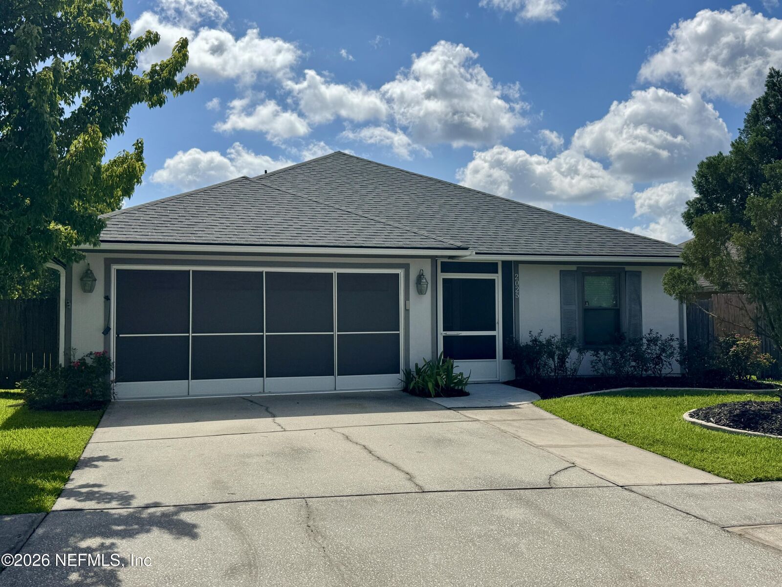 Property Photo: 2025 Frogmore Drive FL 32068